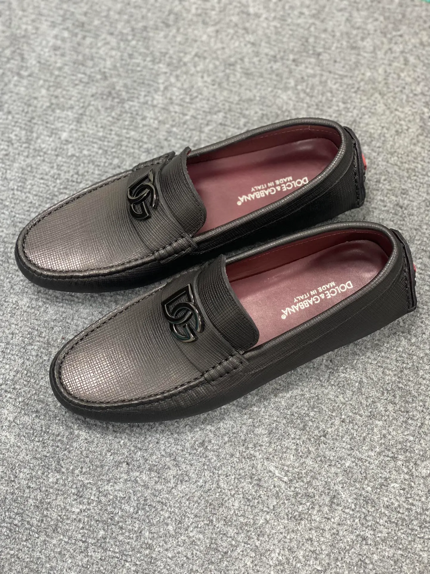Men's Men's Shoes Men's Men's Shoes 💰700 new style "DG Duban Spring New Casual Driving Shoes" latest hot style, top brand luxury ~ purchasing agency, top quality ~.  The upper is made of imported original cowhide with fine workmanship. The original stylish and stylish soft rubber wear-resistant and non-slip outsole is light and comfortable on the feet. The real thing looks better in real life, 38-45